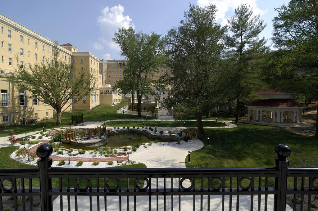 French Lick Springs Hotel ภายนอก รูปภาพ